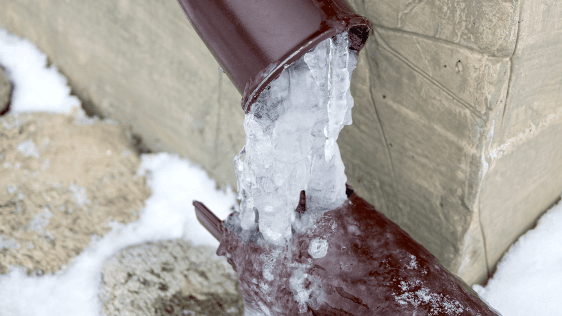 How to Unfreeze Water Pipes in Winter